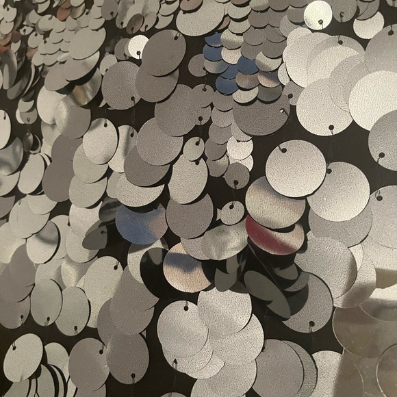 H&M silver disc mini skirt size  8 - Picture 3 of 4